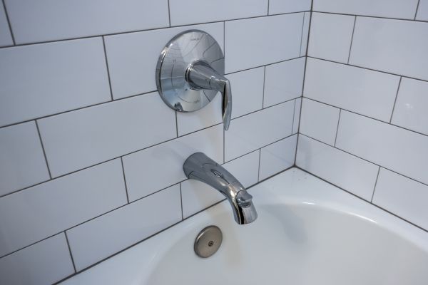 Tub Spout Replacement in Green Bay